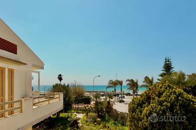 Villa a Ragusa, via delle Sirene 106B, 4 locali