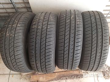 Gomme auto estive 195/60 R15 88H