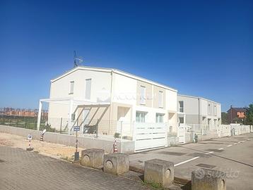 RIF.LL29 - TERRATETTO AFFIANCATA NUOVISSIMA COSTR