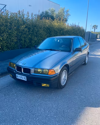 BMW E36 318i