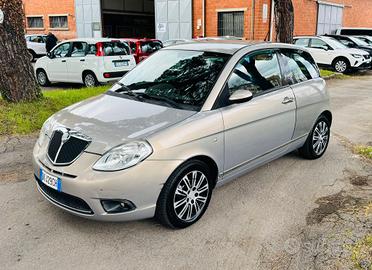 LANCIA YPSILON 1.2 BENZINA OK NEO PATENTATI 