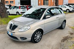 LANCIA YPSILON 1.2 BENZINA OK NEO PATENTATI 