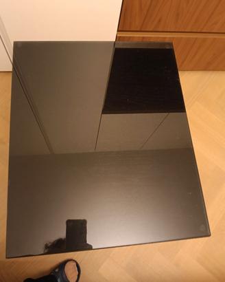 Comodini Malm con ripiano vetro