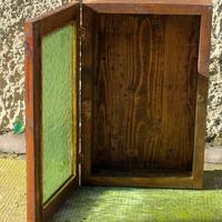 Armadietto vintage da parete con anta in vetro