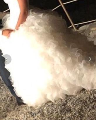 Abito da sposa principesco con strascico