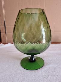 vaso vintage a forma di calice verde anni sessanta