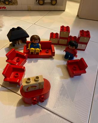 Lego Duplo con arredi e personaggi