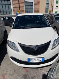LANCIA Ypsilon anno 2020 1.2 Benzina 68000km