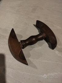 Antico allarga cappelli