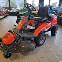 Trattorino rasaerba Husqvarna R 216T AWD