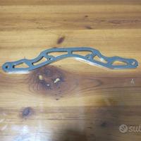 Staffa faretti supplementari per moto custom