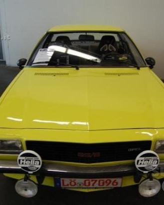 Parabrezza Opel Commodore B 2800