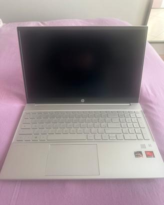 HP Pavillon 15 Ryzen 7 -4700U 12GB  512GB