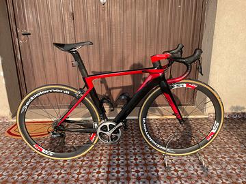 Bici da corda dedacciai completamente in carbonio