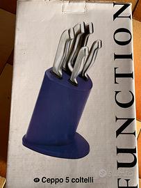 Ceppo 5 coltelli inox ancora imballato