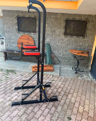 Attrezzo palestra multifunzione