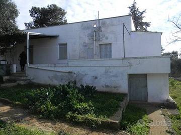 Casa indipendente di 66 m² con 3 locali a Putignan