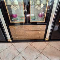 Armadio di vetro nero 