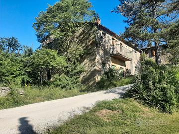 rustico da ristrutturare 