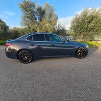 Alfa Romeo Giulia 2.2 ex 150cv
