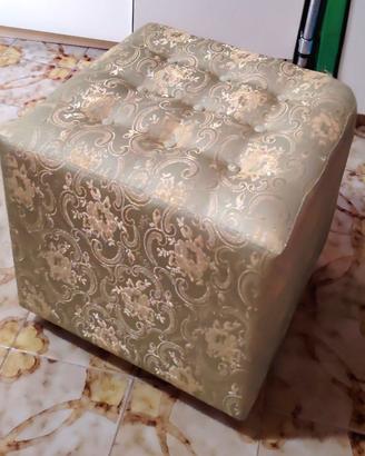 Pouf Capitonné in seta damascata verde