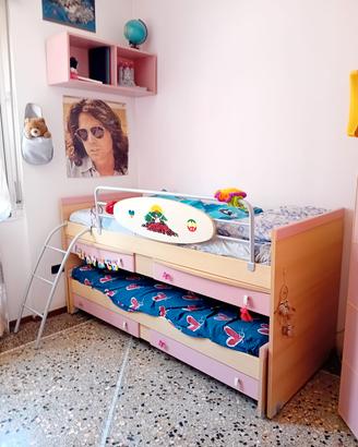 Letto a castello estraibile, con materassi