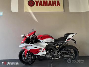 Yamaha YZF R9