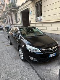 Opel Astra J