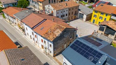 CASA DI CORTE A ZEVIO
