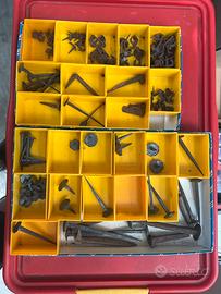 Assortimento chiodi in ferro battuto