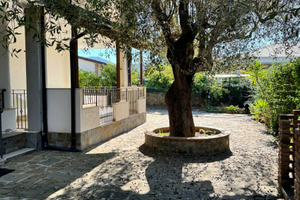 100 metri dal mare appartamento in villa