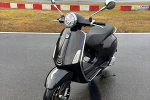 VESPA PRIMAVERA 125cc. 2024