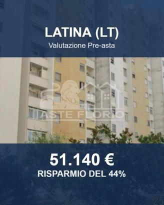 Immobile in asta di 90 m² con box auto a Latina