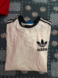 T-shirt Adidas