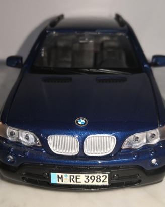 BMW X5 (1999), 1/24 MAISTO