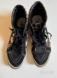 Vans Sneakers
