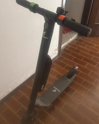 Monopattino