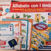 Gioco educativo con lettere e timbri