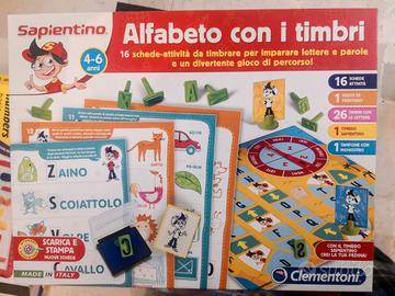 Gioco educativo con lettere e timbri