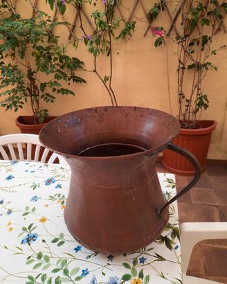 Brocca in rame di fine Ottocento