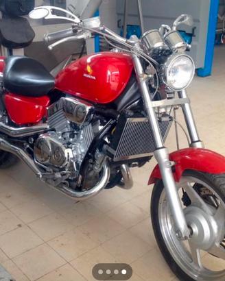HONDA VF 750