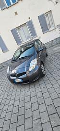 Yaris 1300 5 porte