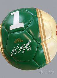 pallone gigi buffon Moretti promozione addio Juve