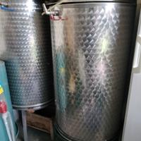 2 fusti acciaio inox per vino o olio da 300 litri 