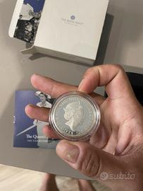 Monete da collezione regina e re carlo
