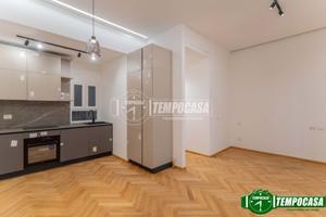 MONOLOCALE RISTRUTTURATO CON BALCONE