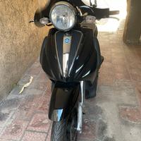 Beverly 250