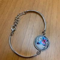 Bracciale semi-rigido farfalla