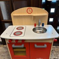 Cucina in legno per bambini