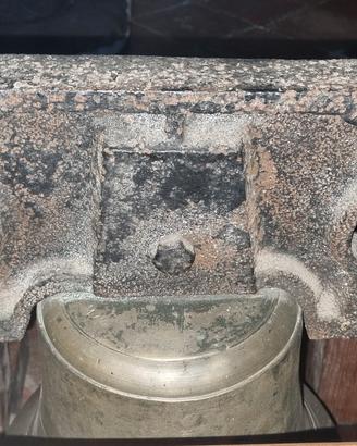 Antica campana in bronzo 